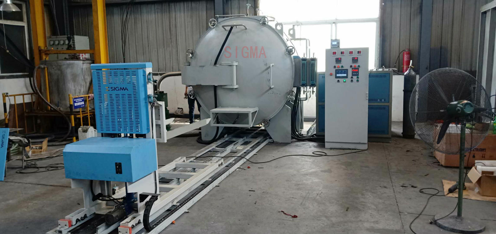 大型真空燒結(jié)爐_真空高溫燒結(jié)爐_真空高溫燒結(jié)爐價格